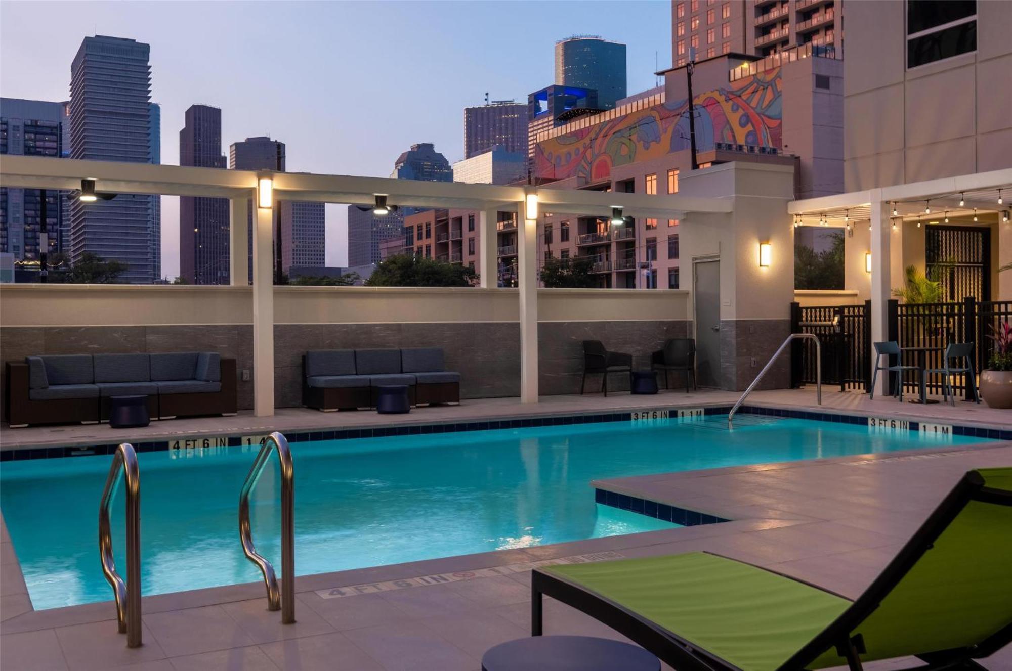 Home2 Suites By Hilton Houston Downtown Convention Center المظهر الخارجي الصورة